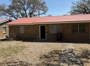 1112 S Church St #2, Brady, TX 76825