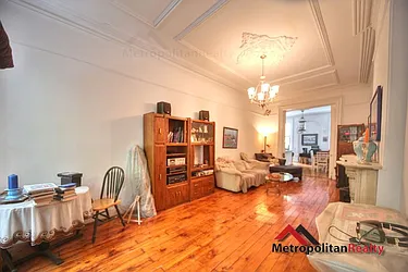 Rented by Metropolitan Realty