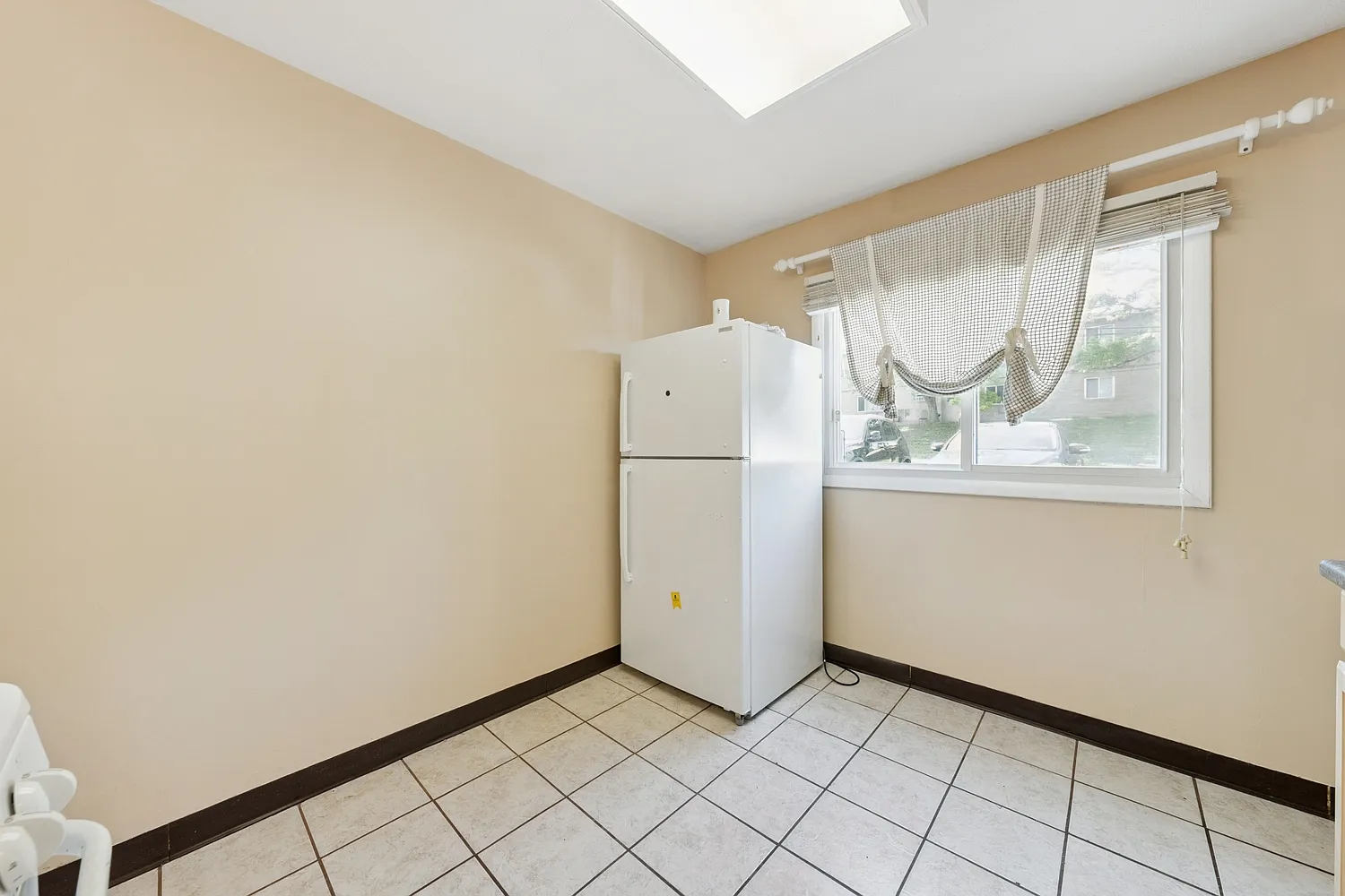 2 bed, 1040 sqft, $1,250 — Photo 2