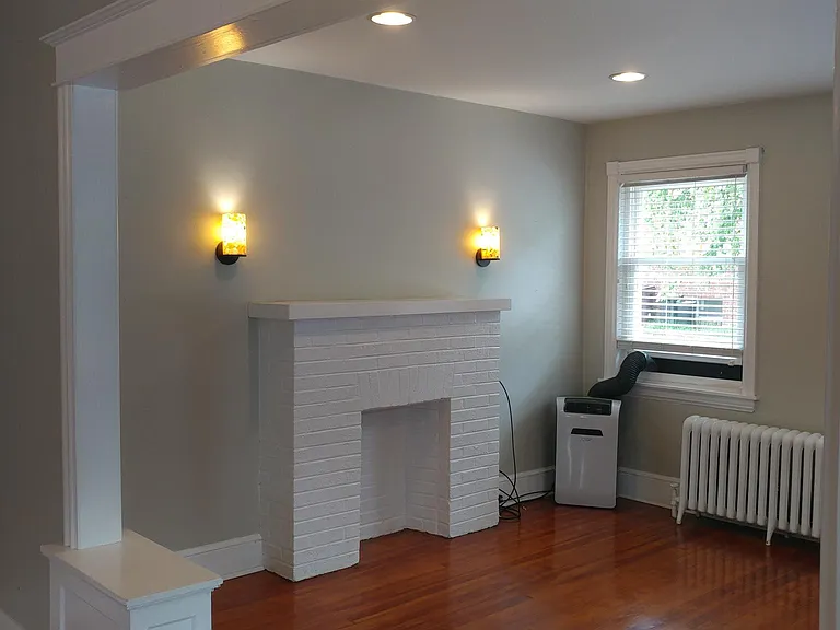 Living (no furn.)