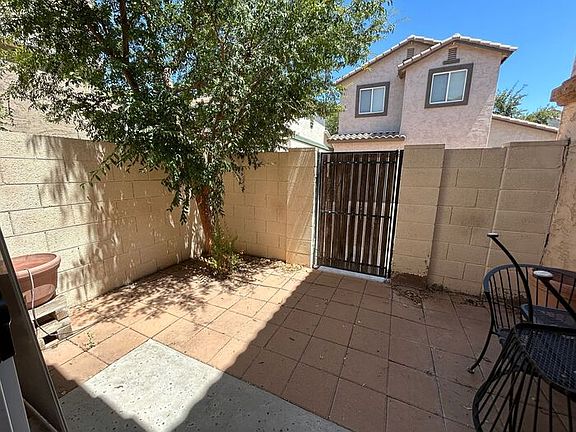 3rd image of 4238 E Carla Vista Dr