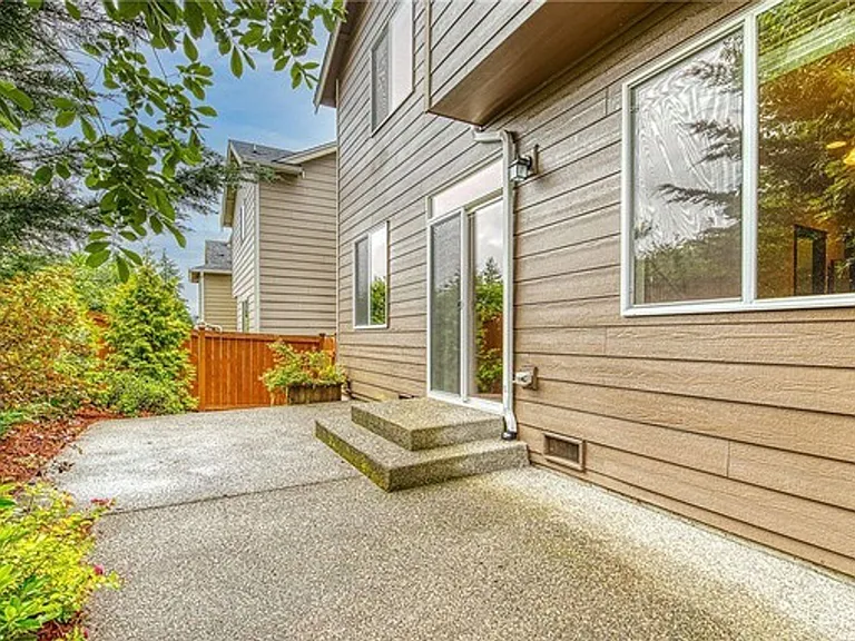 27 161st Pl SE — Photo 23