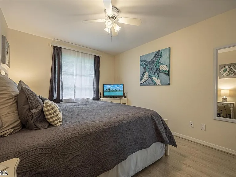 4123 SW 26th Pl — Photo 27
