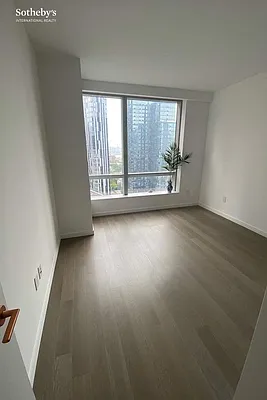 Rented by Sotheby's International Realty | media 3