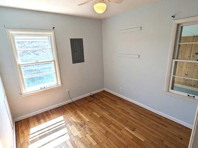 114 Ridgewood Ave — Photo 9
