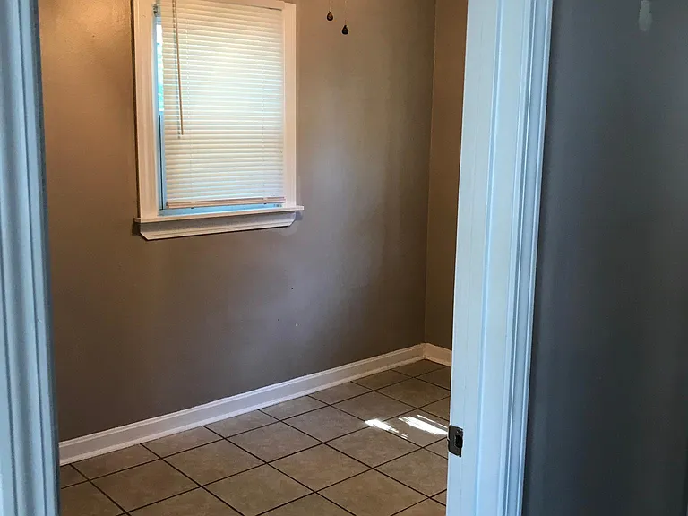 1626 Main St #4 — Photo 4