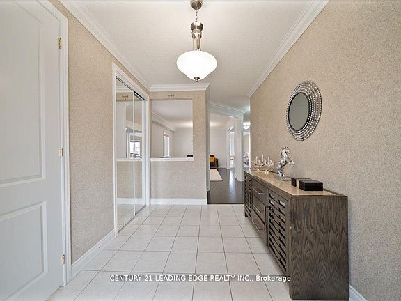 3rd image of 324 Chatfield Dr S