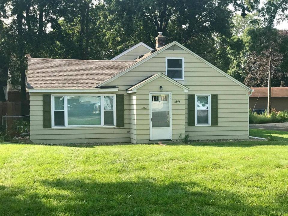 1st image of 2596 4th Ave E