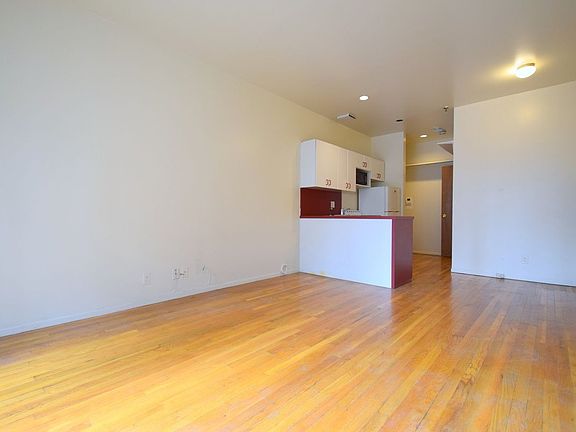 4th image of 1724 2nd Ave #2RN