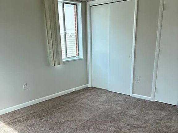 4th image of 3812 14th St N Unit 1
