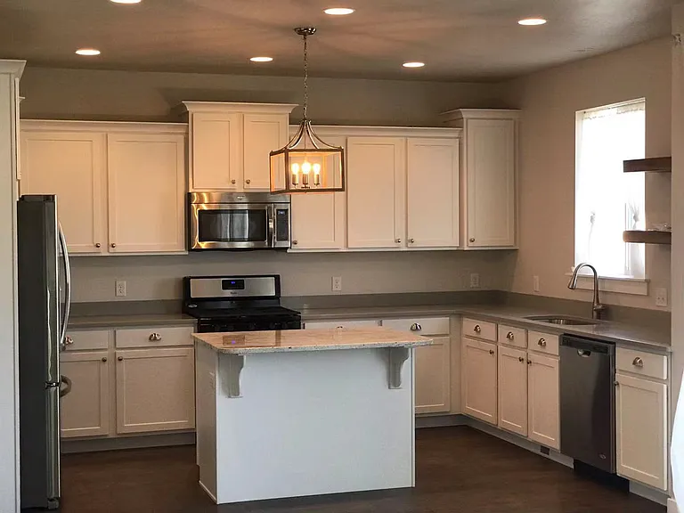 7834 N Red River Dr — Photo 4