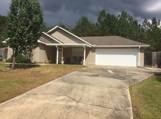 17 Rain Tree Dr, Carriere, MS 39426
