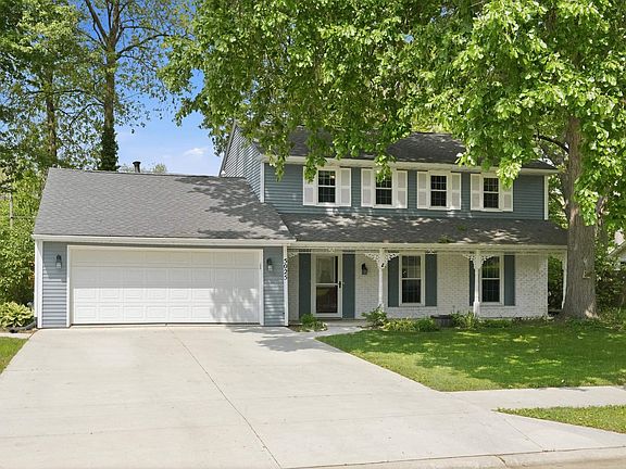 2nd image of 5025 Hartford Dr