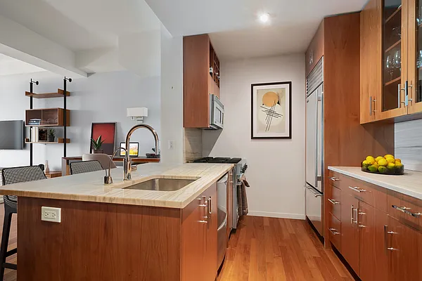 Rented by Compass | media 27