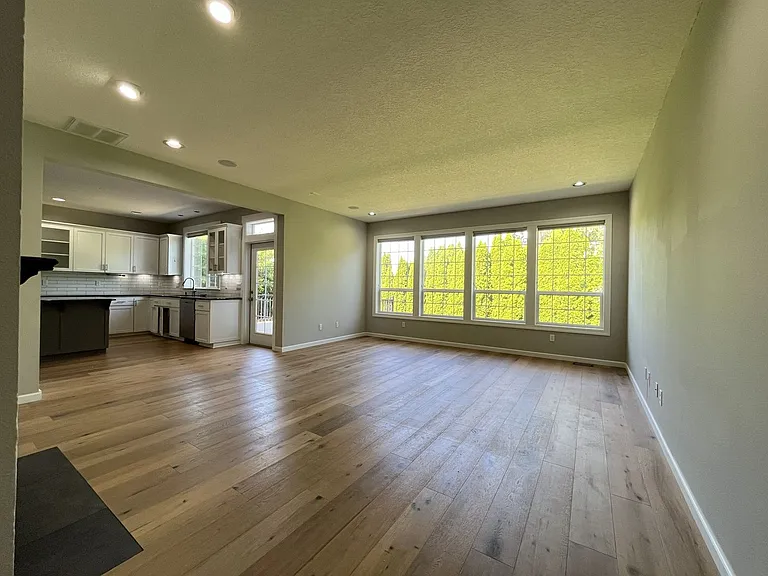 224 NW Sundown Way — Photo 22