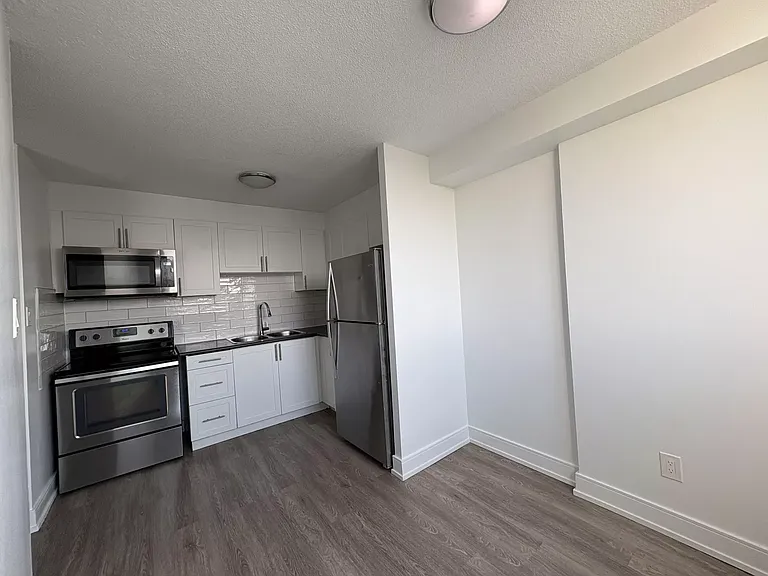 294 Chandler Dr #802 — Photo 4