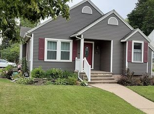401 W 14th St, Sterling, IL 61081