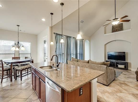 5th image of 14708 Seventeen Lakes Blvd