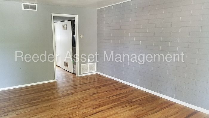 1st image of 245 S 800 E APT 8