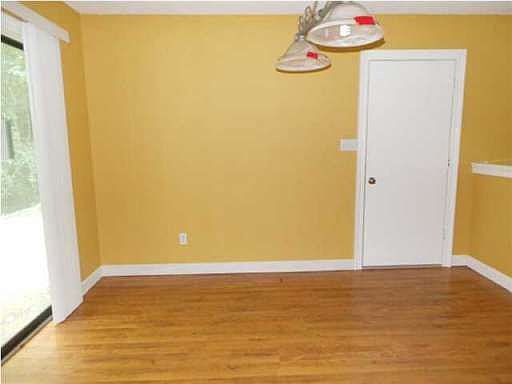 4th image of 4611 Citadel Dr