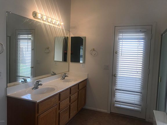 4th image of 16399 W Woodlands Ave