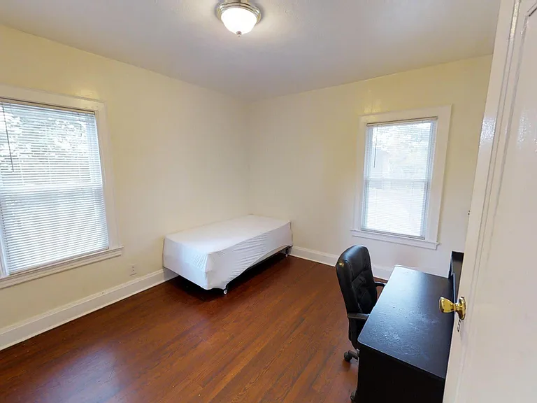 1005 E Colvin St #1 — Photo 9