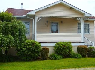 203 Dombroski Ave, New Kensington, PA