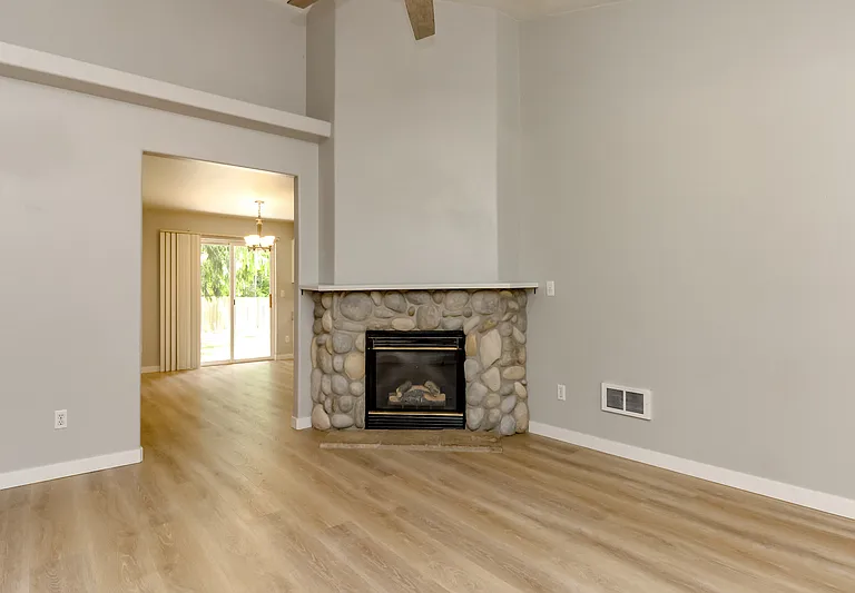 25807 87th Avenue Ct E — Photo 5