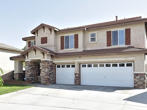 3rd image of 3644 Parkridge Ln