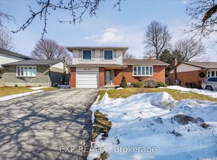 67 Saint Clair Ct, London, ON N6J 3W1