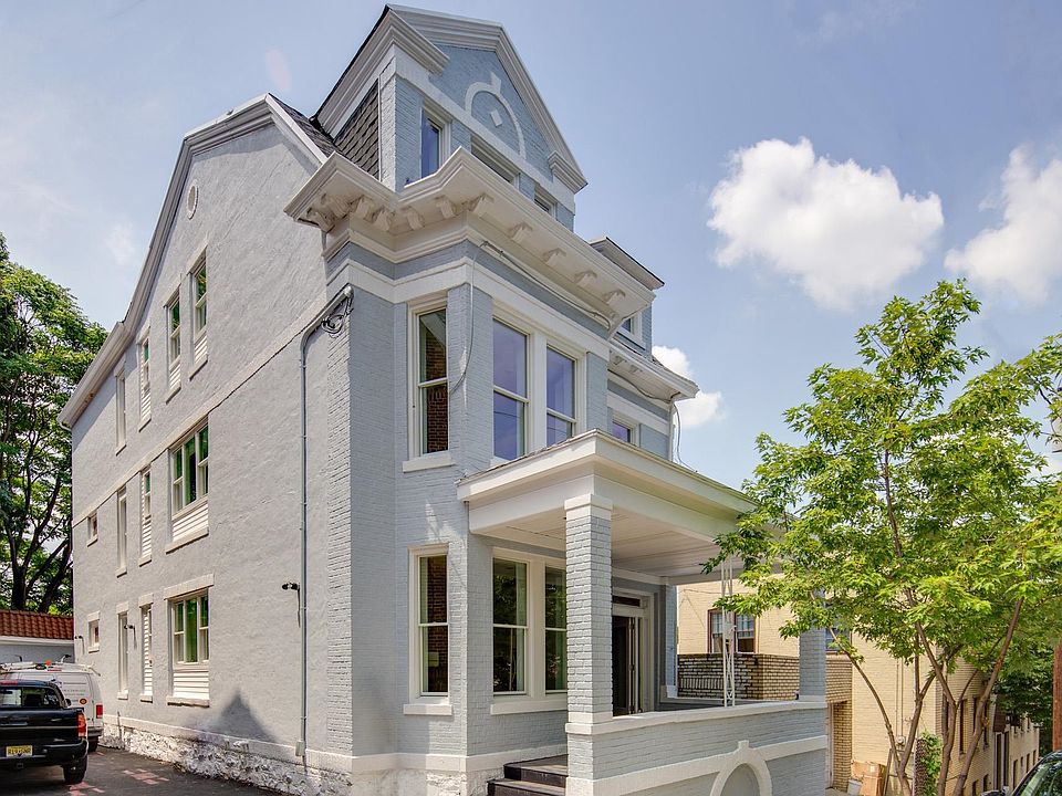 1st image of 57 Hudson Pl #2