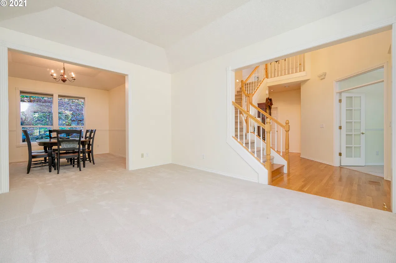 4 bed, 2.5 bath, 2655 sqft, $3,690 — Photo 3