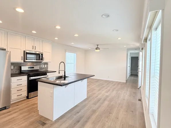22339 S Cedar Dr #122A, Channahon, IL 60410