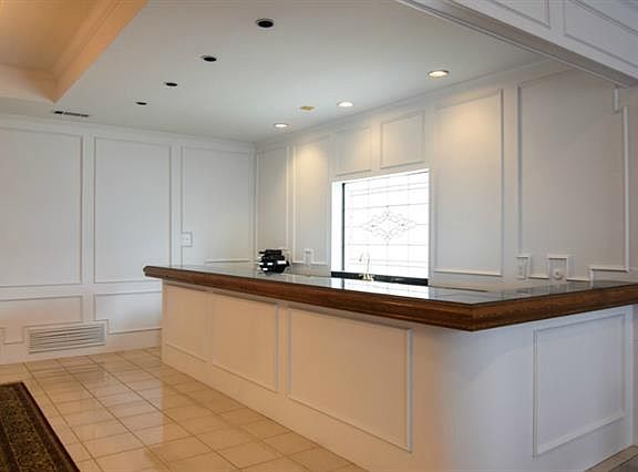 5th image of 9003 Woodhurst Dr