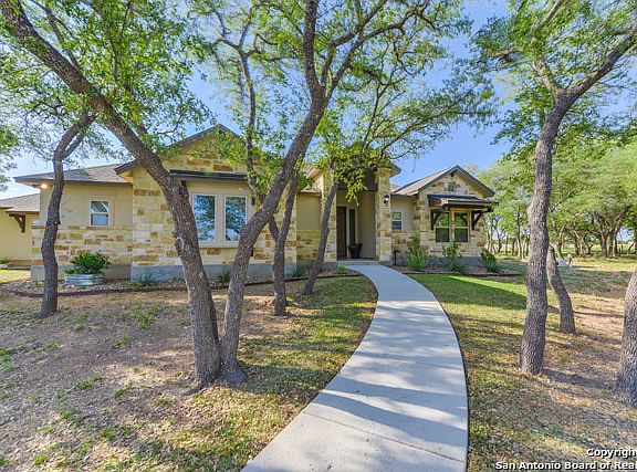 2nd image of 280 Nueces Ct