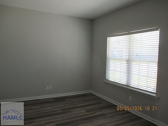 3rd image of 116 Herty Ln