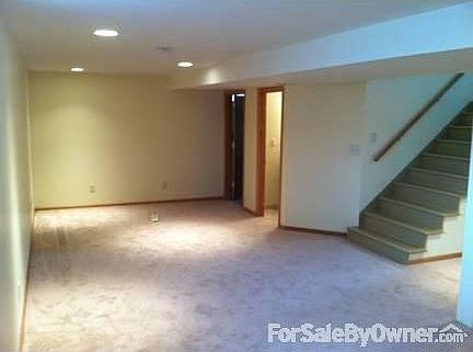 Large family room in basement : all new with new carpet