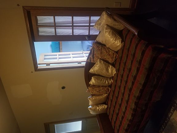 4th image of 5514 S Winchester Ave