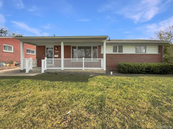 1097 Georgina Dr, Ypsilanti, MI 48198