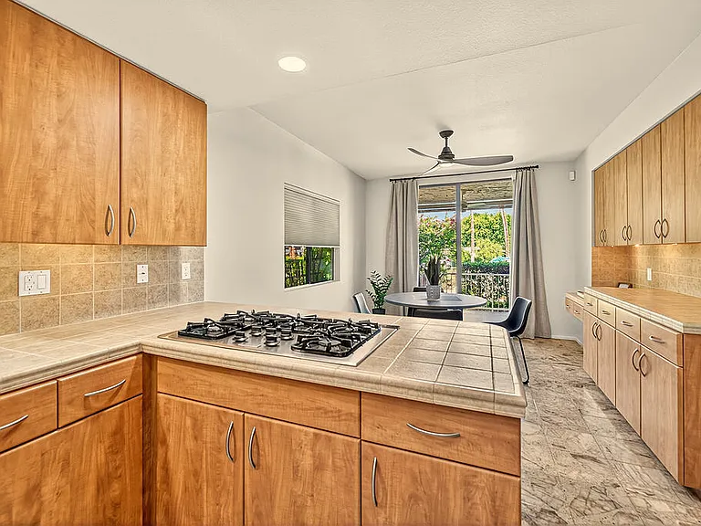 1570 S La Verne Way — Photo 11
