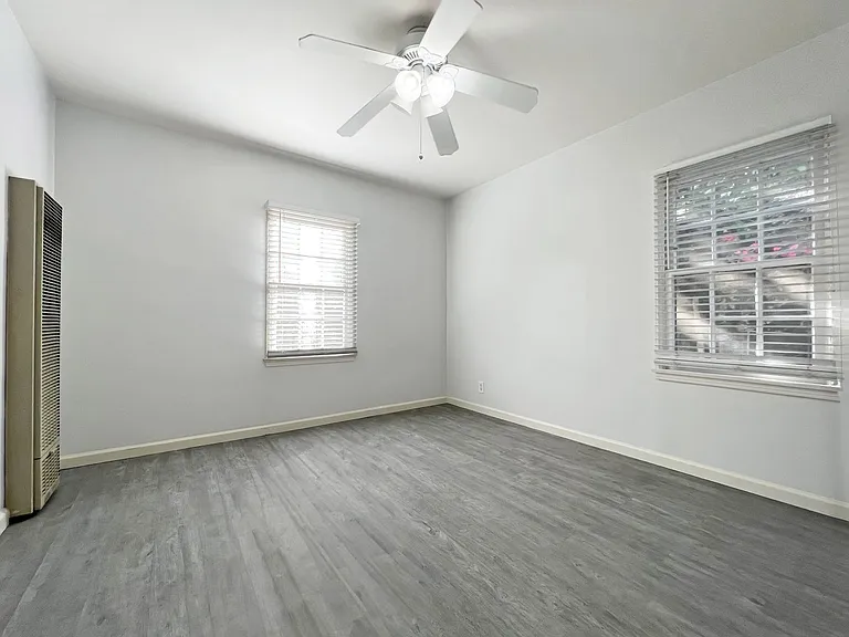 319 Bonito Ave — Photo 4