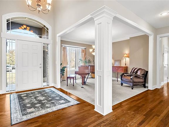 3rd image of 24185 W 112th Pl