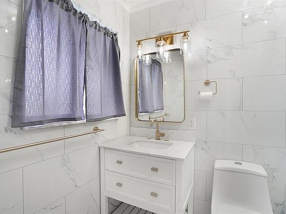 5th image of 5100 NE 22nd Ave #5100