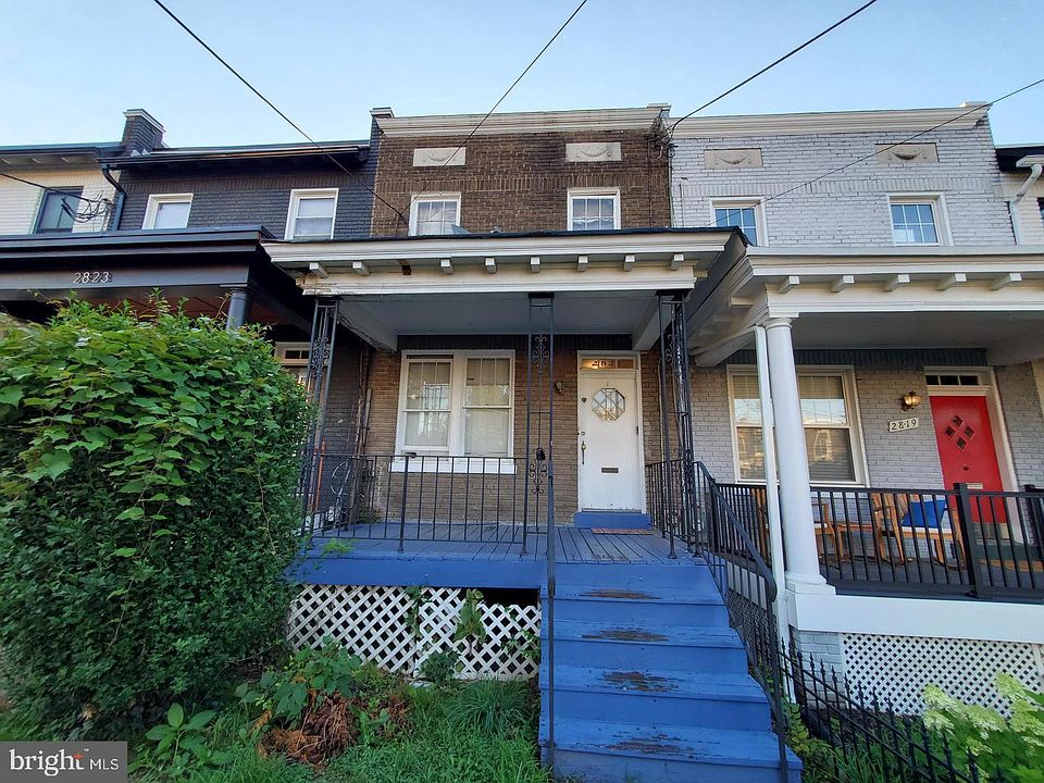 1st image of 2821 5th St NE