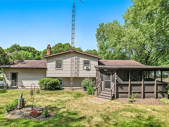 3rd image of 35441 Salmar Dr