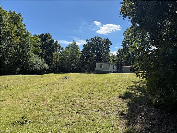 5th image of 2265 Johnson Rd