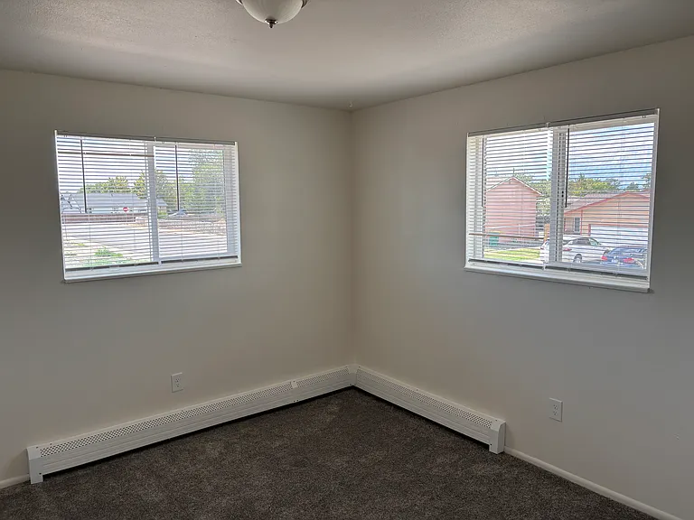 645 Voiles Pl #1 — Photo 17