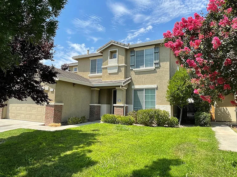 673 Coppola Ct — Photo 1