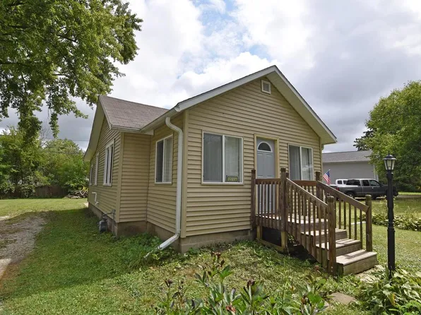 2715 Marshall SQUARE, Kansasville, WI 53139