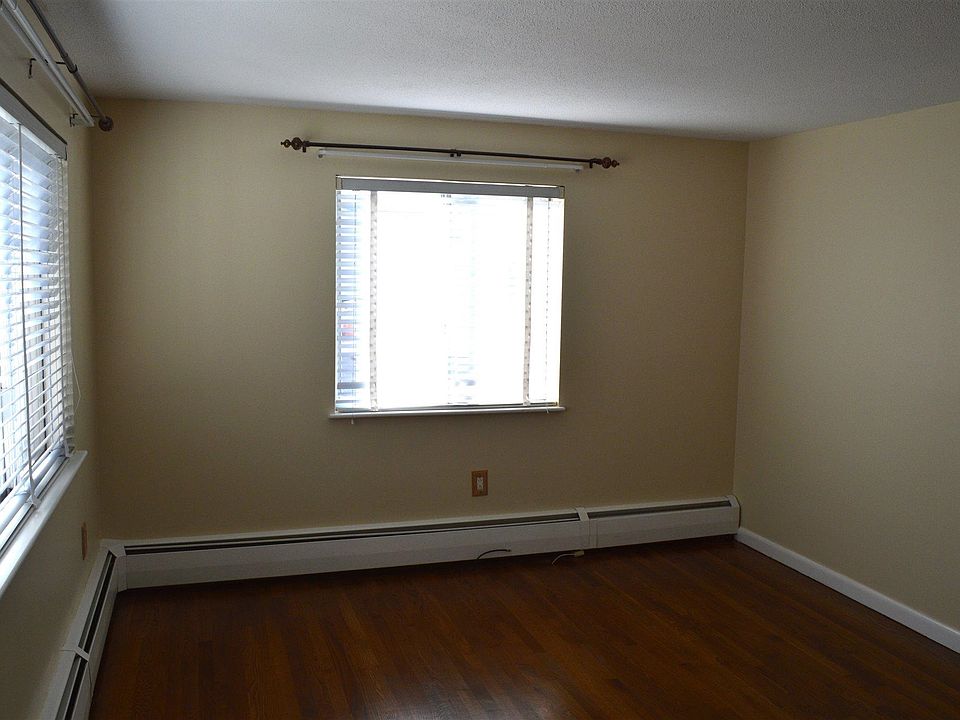 21 Euclid Ave Nashua, NH Zillow